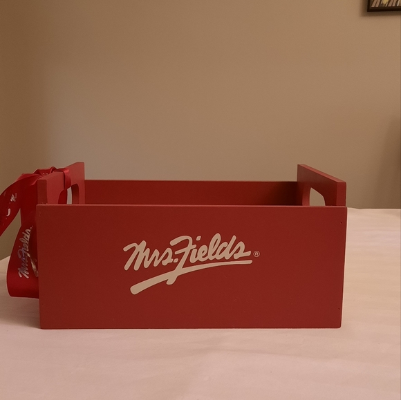Mrs. Fields Red Wood Cookie Storage Crate with Handles - Picture 4 of 6